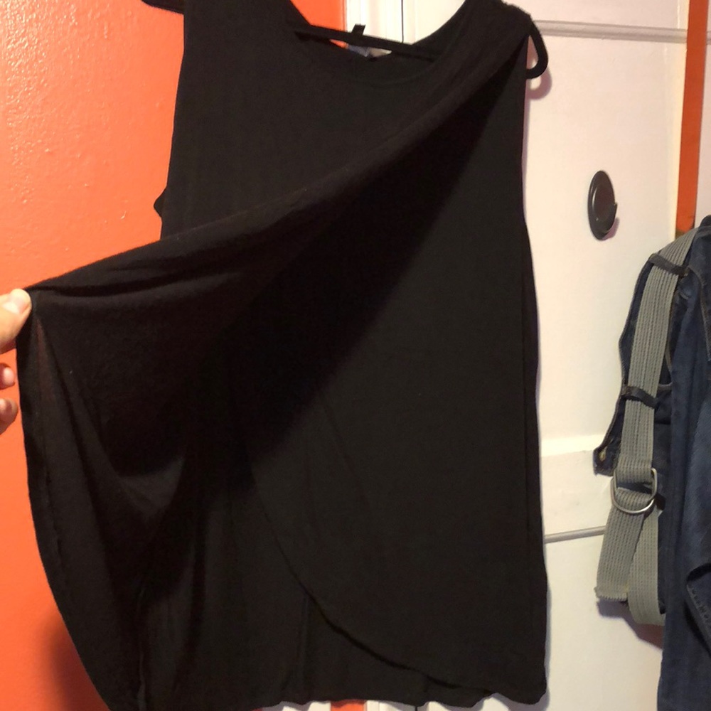 ‼️ SOLD ‼️ Black Blouse - Picture 2 of 4